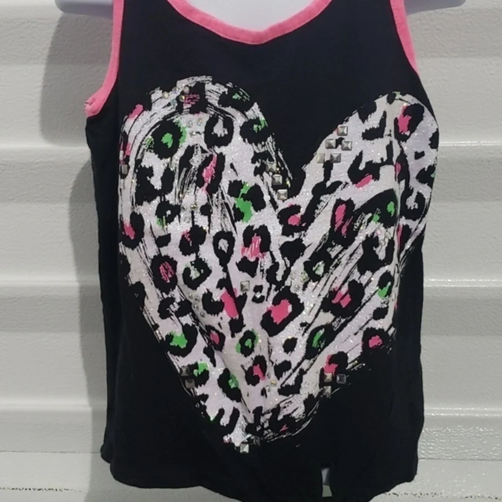 Cheetah print heart‎ shirt💕